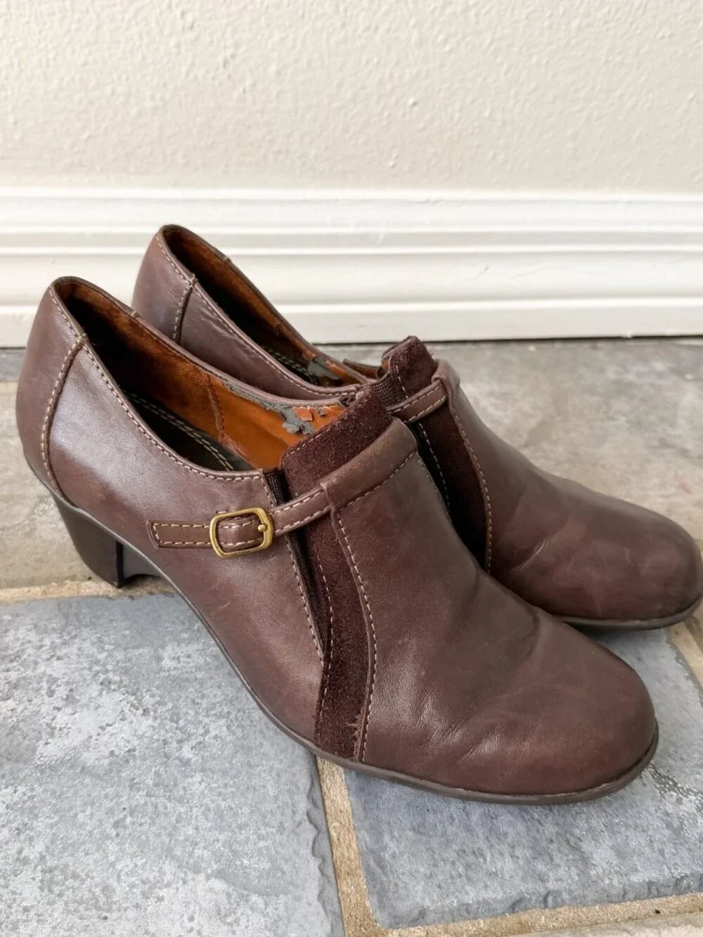 Naturalizer Brown Leather Heeled Loafers Buckle Comfort Shoes 8N